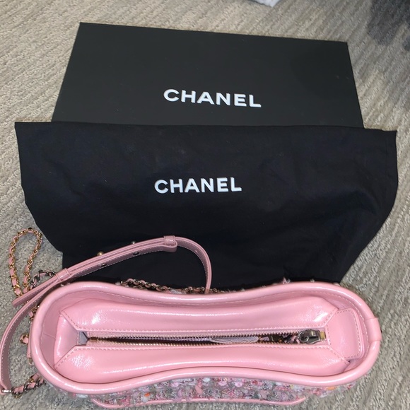 Chanel Pink Tweed Small Gabrielle - Picture 11 of 12